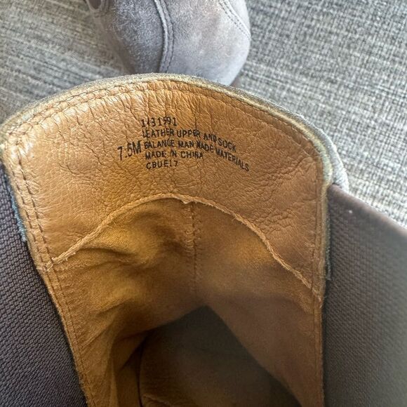 Sofft Pewter Metallic Suede Leather Ankle Boots Block Heel Women’s Size 7.5M EUC - Picture 5 of 12